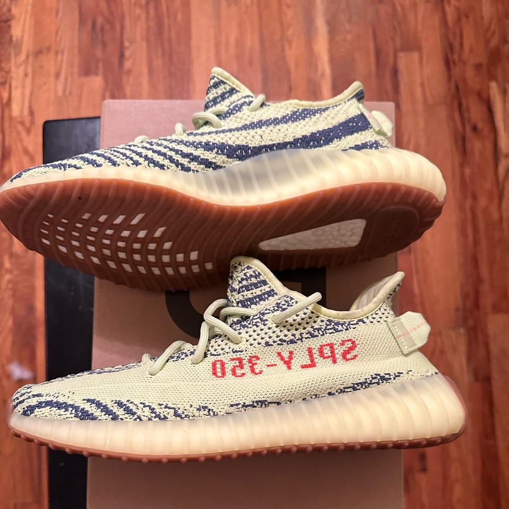 Yeezy Boost 350 V2